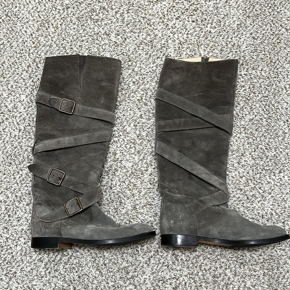 Manolo Blahnik Shoes - Manolo Blahnik Italian suede boots 37
